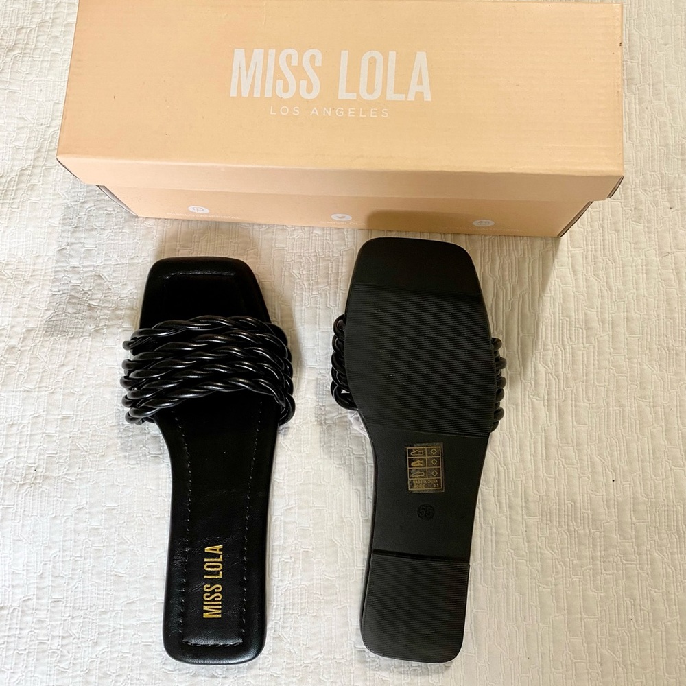 MISS LOLA “TULUM TAN” BLACK SANDALS